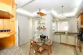 Квартира 4 комнаты 160 м² Аташехир, Турция