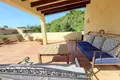 Villa de tres dormitorios 197 m² Altea, España