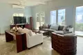 Дом 4 спальни 521 м² West Bay, Гондурас