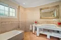 6 bedroom villa 555 m² San Pedro Alcantara, Spain