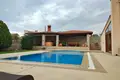 villa de 5 dormitorios 350 m² Grad Pula, Croacia