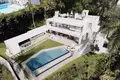 6-Schlafzimmer-Villa 708 m² Marbella, Spanien