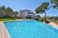 Mieszkanie 3 pokoi 140 m² Santa Ponsa, Hiszpania
