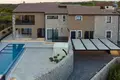 Villa de 4 dormitorios 146 m² Brtonigla, Croacia