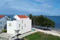 4-Schlafzimmer-Villa 240 m² Grad Zadar, Kroatien