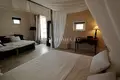 5 bedroom house 250 m² Ostuni, Italy