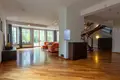 Haus 5 Zimmer 325 m² Warschau, Polen