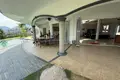 Villa mit 2 Schlafzimmern 300 m² Sakhu, Thailand