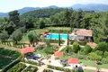 Villa 24 Zimmer 865 m² Lucca, Italien