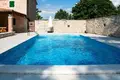 3 bedroom villa 220 m² Grad Pula, Croatia