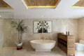 Villa 12 bedrooms 1 261 m² Tibubeneng, Indonesia