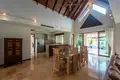 villa de 3 chambres 1 028 m² Phuket, Thaïlande