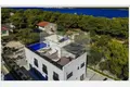 5 bedroom house 270 m² Okrug Donji, Croatia