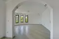 Villa de 4 dormitorios 450 m² Kunje, Montenegro
