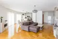 2 bedroom apartment 130 m² Becici, Montenegro