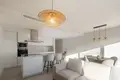 Mieszkanie 2 pokoi 90 m² Benalmadena, Hiszpania