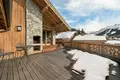 Chalet 7 bedrooms  in Les Allues, France