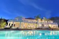 7 bedroom villa 1 599 m² Marbella, Spain