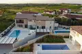 4 bedroom Villa 146 m² Brtonigla, Croatia