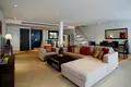 Villa 2 Schlafzimmer 340 m² Phuket, Thailand