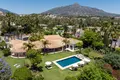 5-Schlafzimmer-Villa 722 m² San Pedro Alcantara, Spanien