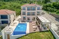 4-Schlafzimmer-Villa 450 m² Budva, Montenegro