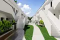 Szeregowiec 3 pokoi 130 m² Torrevieja, Hiszpania