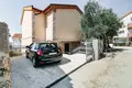 Villa de tres dormitorios 450 m² Becici, Montenegro