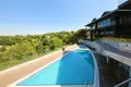 Complejo residencial Residential complex with a garden and swimming pools, in one of the most prestigious areas of Istanbul, Turkey