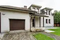 Dom wolnostojący 228 m² Drozdava, Białoruś