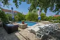 villa de 5 dormitorios 300 m² Sutivan, Croacia