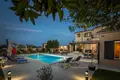 Maison 4 chambres 273 m² Grad Labin, Croatie