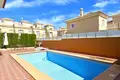 3-Schlafzimmer-Villa 150 m² Torrevieja, Spanien