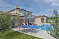 8 room house 349 m² Medulin, Croatia