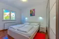 Hotel 353 m² in Karlobag, Croatia