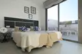 Villa de tres dormitorios 130 m² Rojales, España