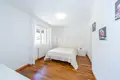 Apartment 6 bedrooms 250 m² Griante, Italy