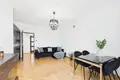 Mieszkanie 2 pokoi 52 m² w Warszawa, Polska