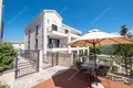 Квартира 2 спальни 93 м² Тиват, Черногория