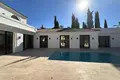 6-Schlafzimmer-Villa 449 m² Marbella, Spanien