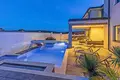 Villa de 4 dormitorios 380 m² Grad Pula, Croacia