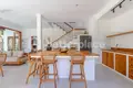 Villa mit 2 Schlafzimmern  Kerobokan Kelod, Indonesien