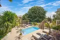 villa de 5 dormitorios 268 m² Marbella, España