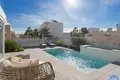 Villa de tres dormitorios 143 m² Torrevieja, España