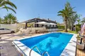 4-Schlafzimmer-Villa 141 m² Torrevieja, Spanien