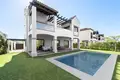 villa de 3 chambres 283 m² Estepona, Espagne