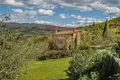 Commercial property 1 000 m² in Florence, Italy