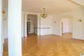 House 12 rooms 800 m² Budapest, Hungary