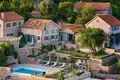 Villa 7 zimmer 293 m² Gornja Lastva, Montenegro