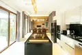 Villa de tres dormitorios 293 m² Rawai, Tailandia